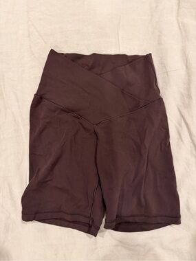 High-Waist Women's Biker Shorts in Deep Brown